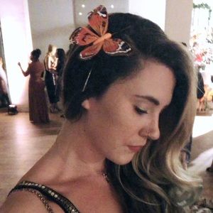 Meet your Posher, Emily